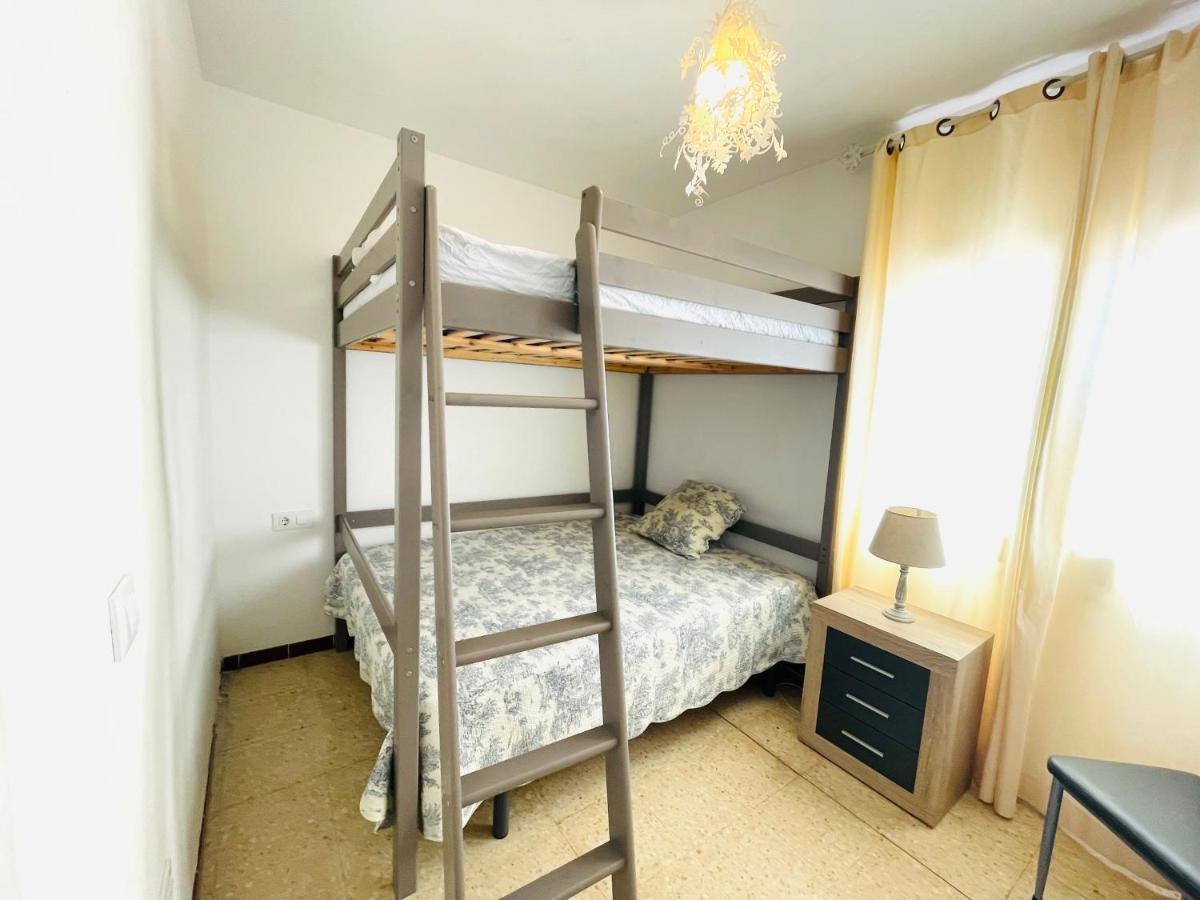 Apartment Trabuc - Apartamento Con Piscina Comunitaria Empuriabrava