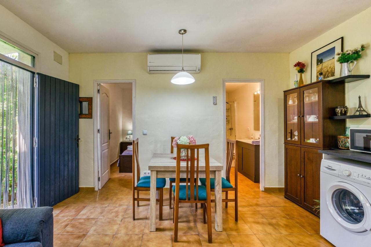 Castell Del Montgrí Baix Apartamento