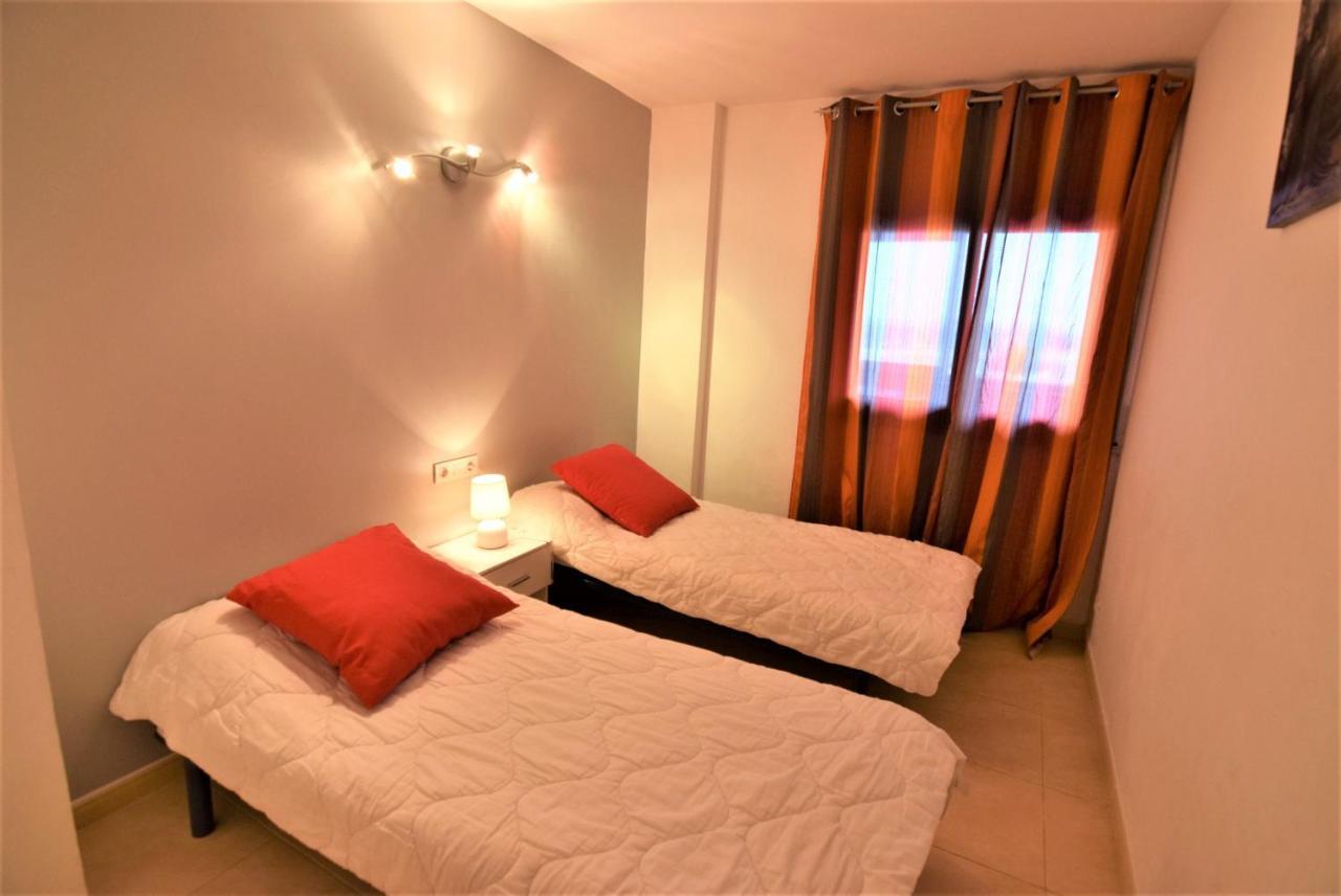 Apartment Carrer De Fabra Pompeu,14-ref 204 Empuriabrava