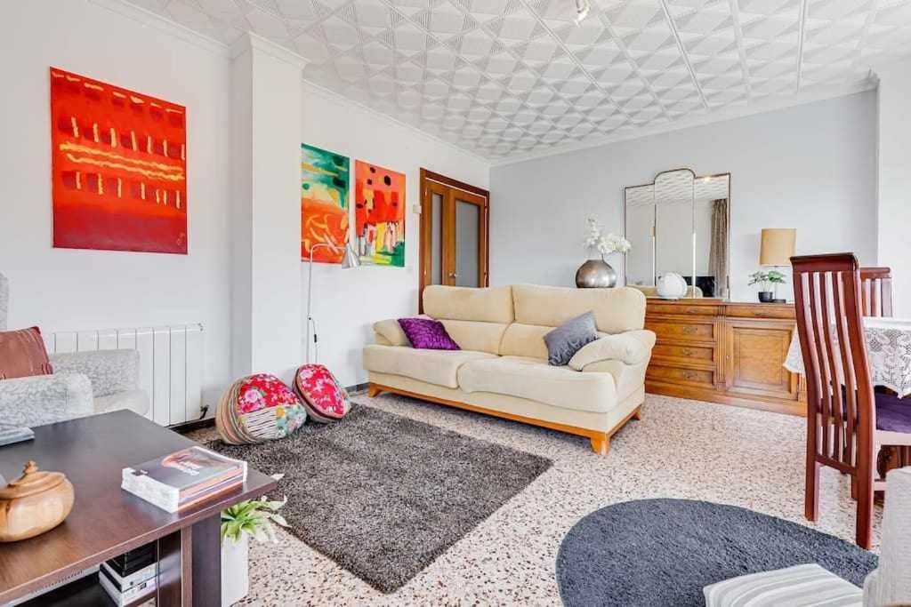 Rentalsbcn Plaza Nuria Apartamento
