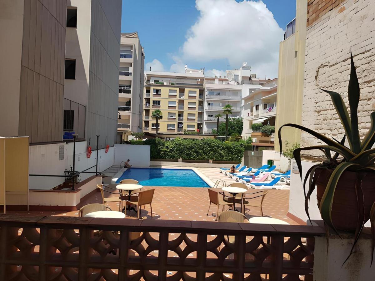 Castella Aparthotel *