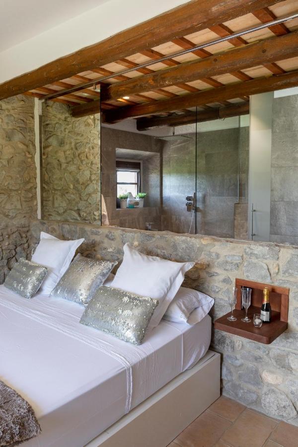 Somnis De L'emporda 3*