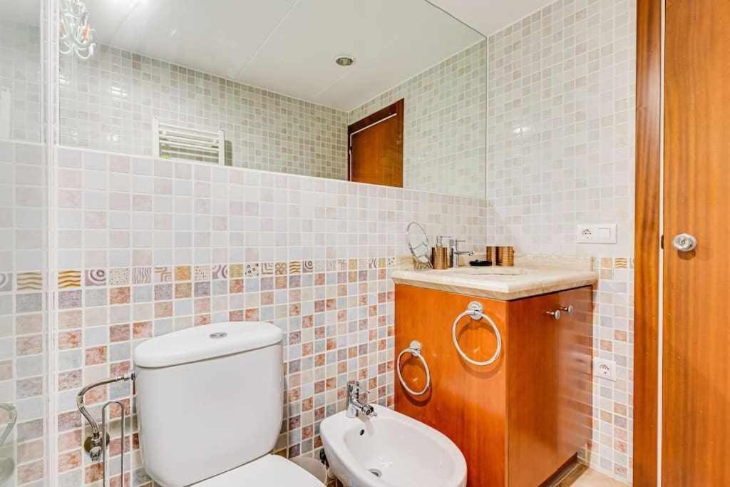 Rentalsbcn Plaza Nuria Apartamento