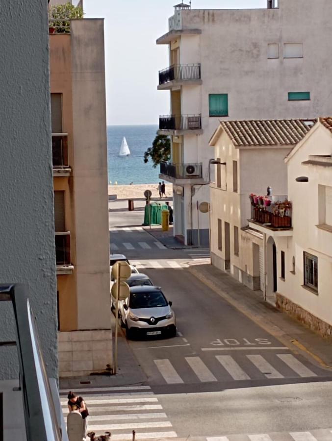 Apartament Edifici Simbat A 150m De La Platja Apartment *