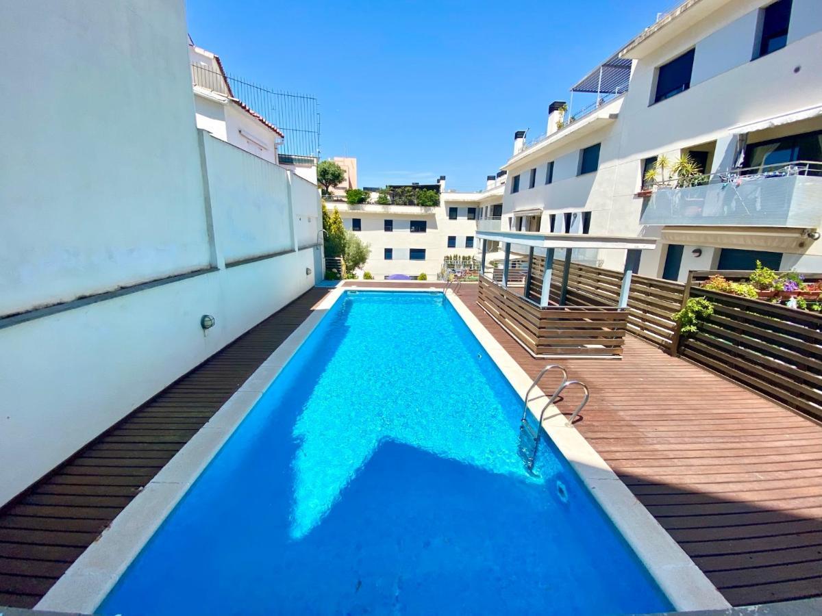 Hauzify I Forques Apartamento *