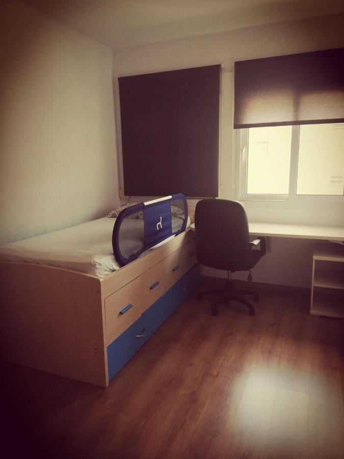Apart Figueres Apartment