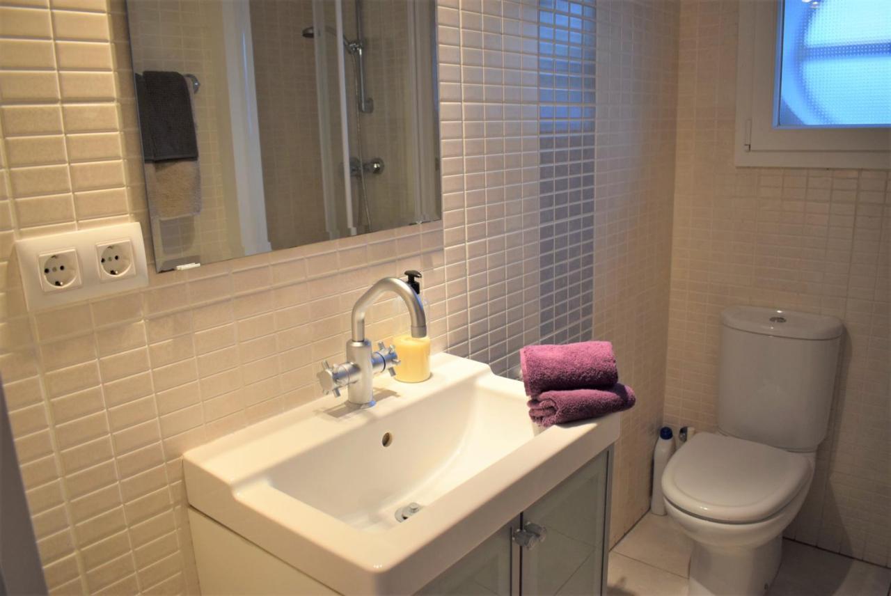 Casa De Lujo Con Piscina Y Amarre Privados Ref 350 Сasa de vacaciones Ampuriabrava