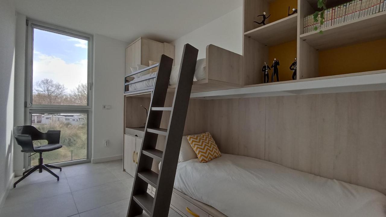 Apartamento Familiar Con Piscina Cerca De La Playa Apartment *