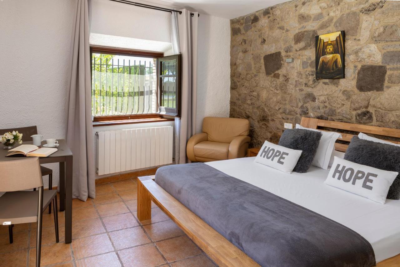 Somnis De L'emporda Bed & Breakfast 3*
