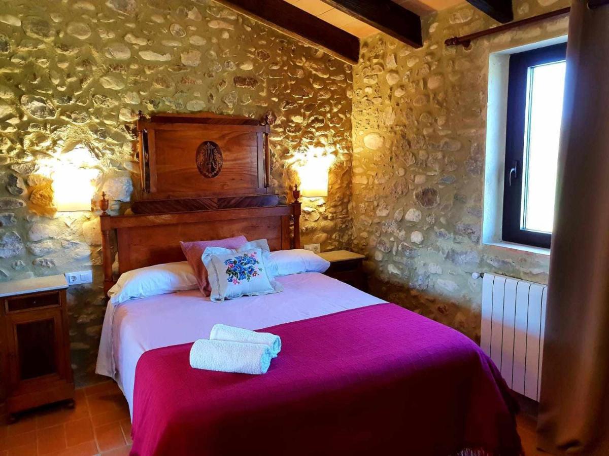 Masia Restaurada Con Piscina Privada28 Pax Villa Girona