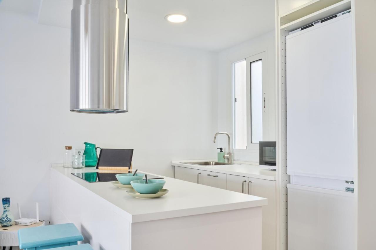 Lovely 2 Bedroom With Terrace Blanes