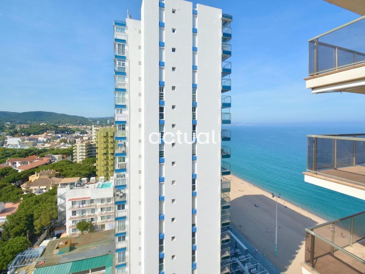 President E-13 * Platja d'Aro