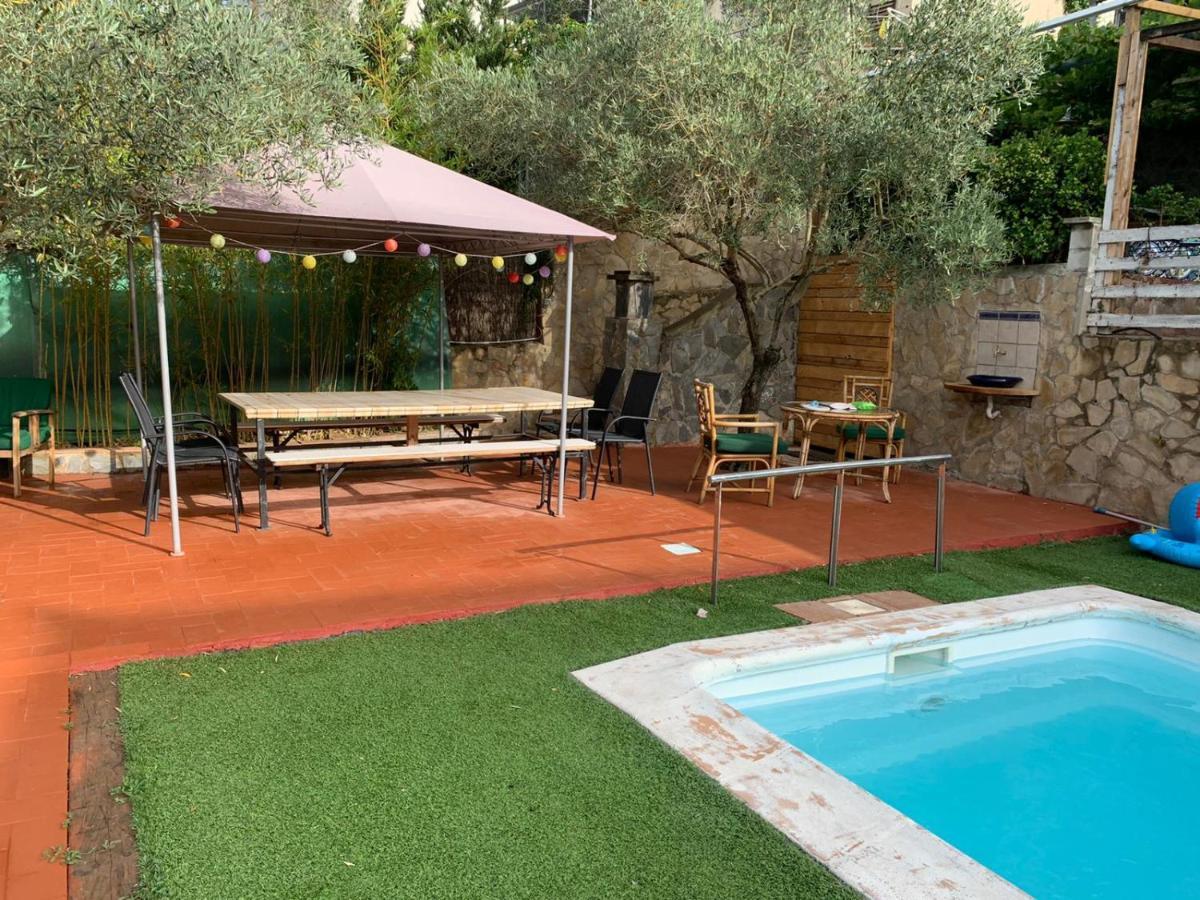 Сasa de vacaciones The Happy House Mont Barbat