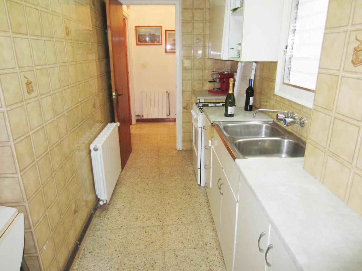 1541 In Llanca