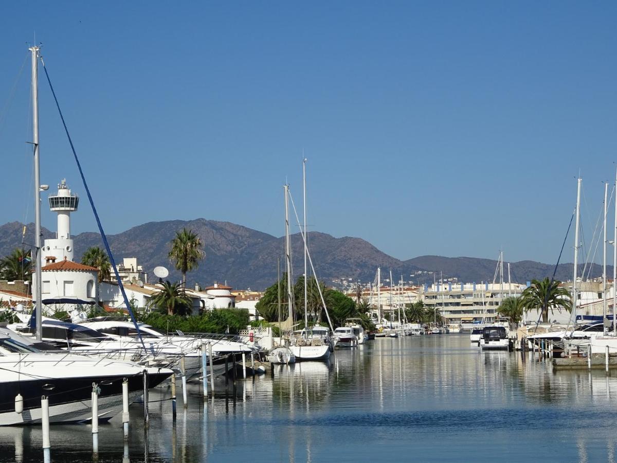 Nº6 Empuriabrava