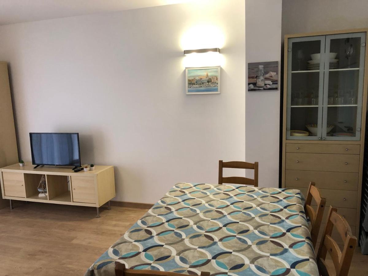 Apartamento Pis Amb Parquing Al Centre De *