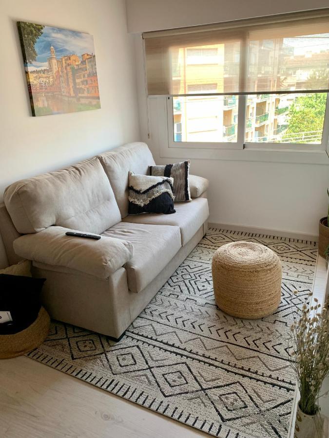 Flat In Centre - 5 Mins From Old Town And Train Station *
