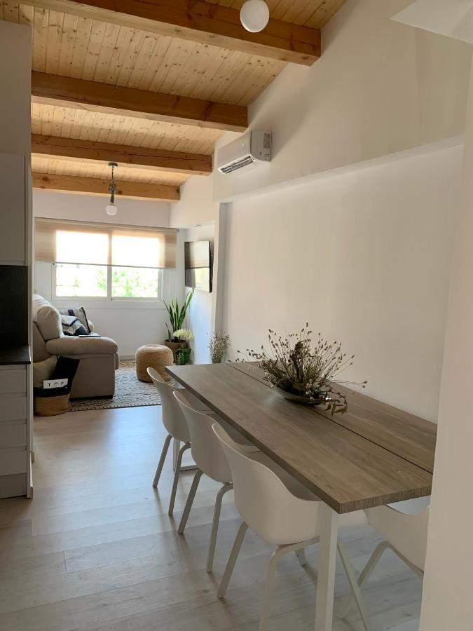 Flat In Centre - 5 Mins From Old Town And Train Station *