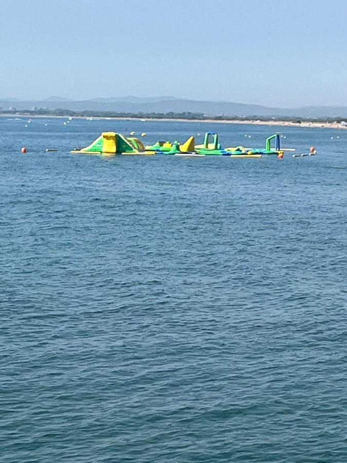 Apartamento 1 Chambre Climatise Avec 3 Piscines A 200 M De La Plage Ampuriabrava