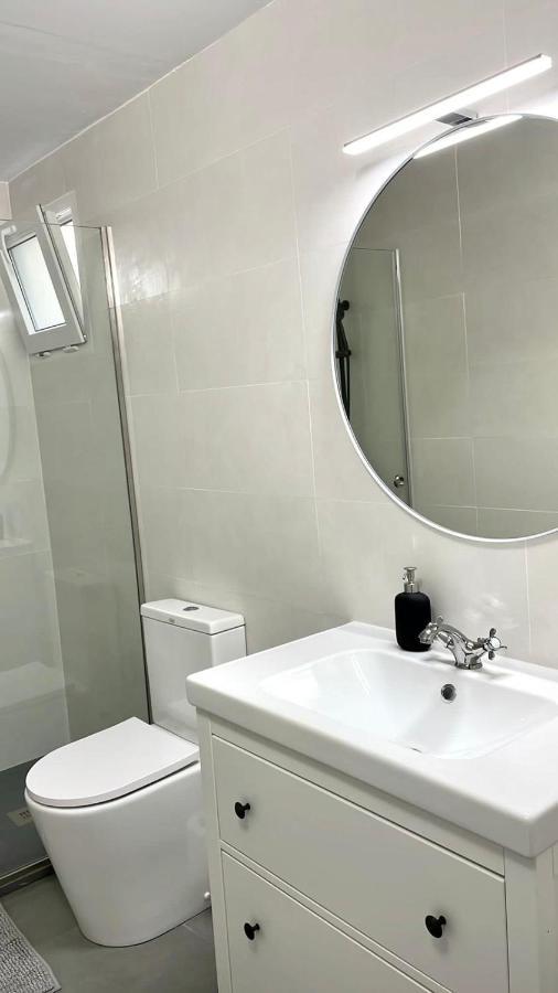Modern With Parking 2 Min From The Apartment