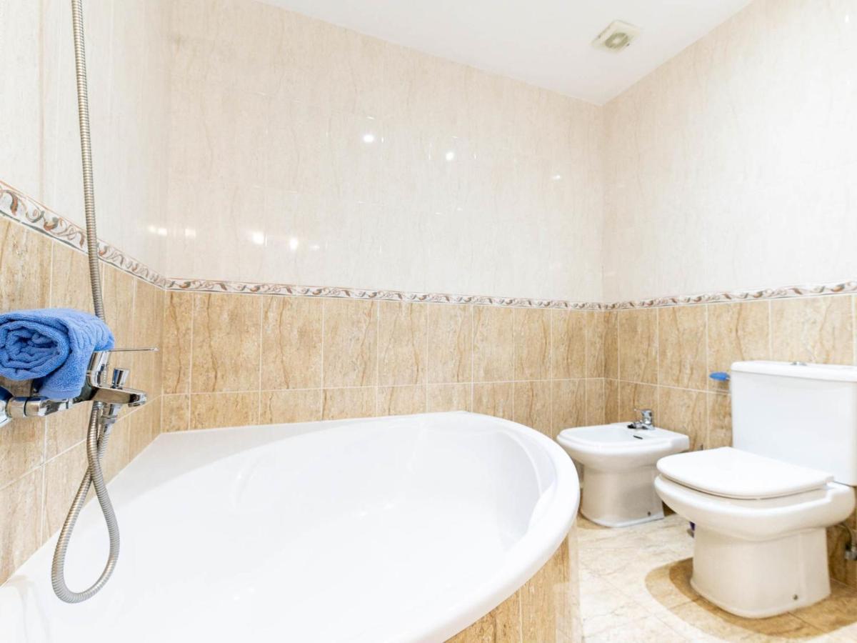Edificio Blaucel By Interhome * Empuriabrava