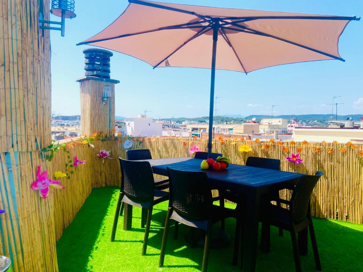 Apartment Elegant 2 Bedroom, Big Terrace 200m From
