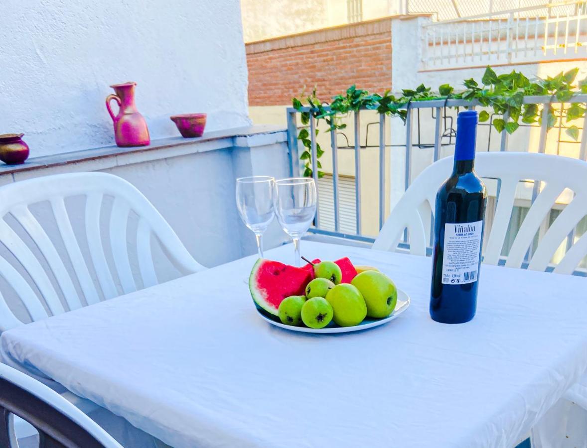 Apartment Elegant 2 Bedroom, Big Terrace 200m From *
