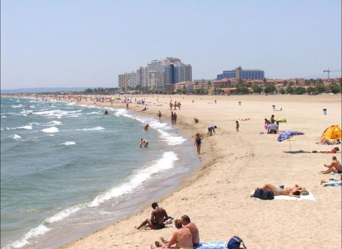 Apartamento 1 Chambre Climatise Avec 3 Piscines A 200 M De La Plage *