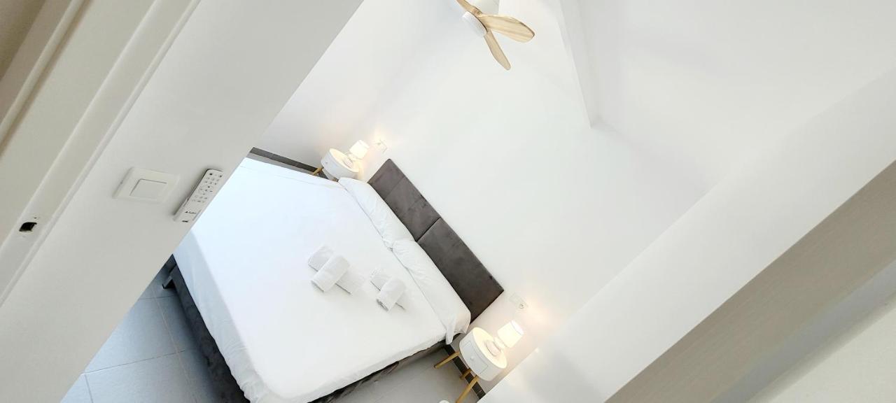 Apartamento Precioso Reformado En 1a Linea De Mar Sin Vistas