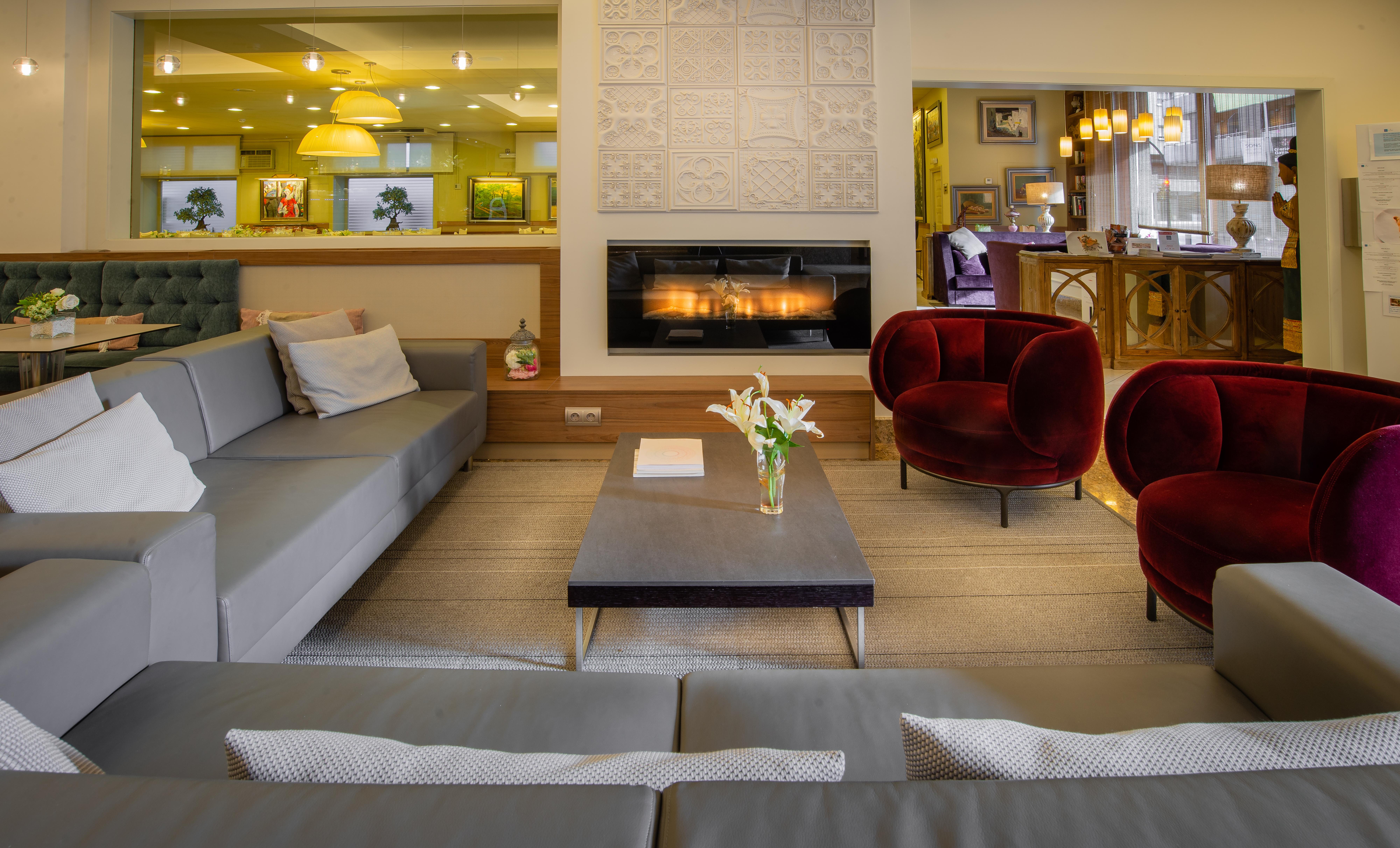 Pirineos Figueres By Pierre & Vacances Hotel Figueres (Girona)