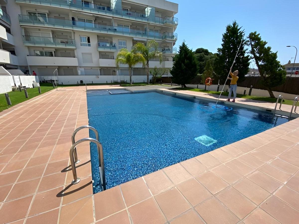 Superbe Renove, Avec Piscine Apartment Roses