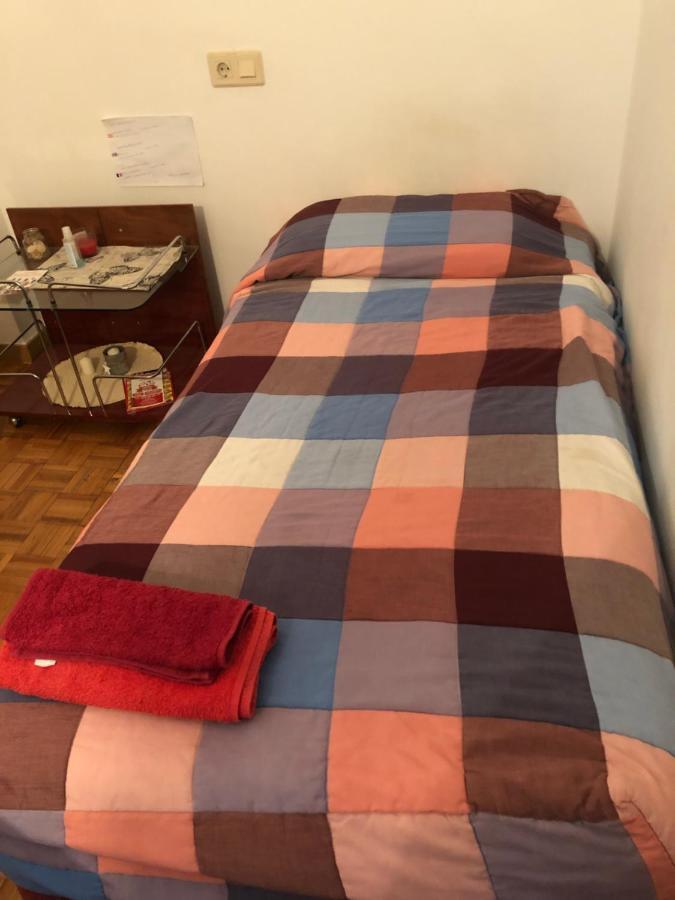 Doble En Figueres Con Bano Compartido Apartment *