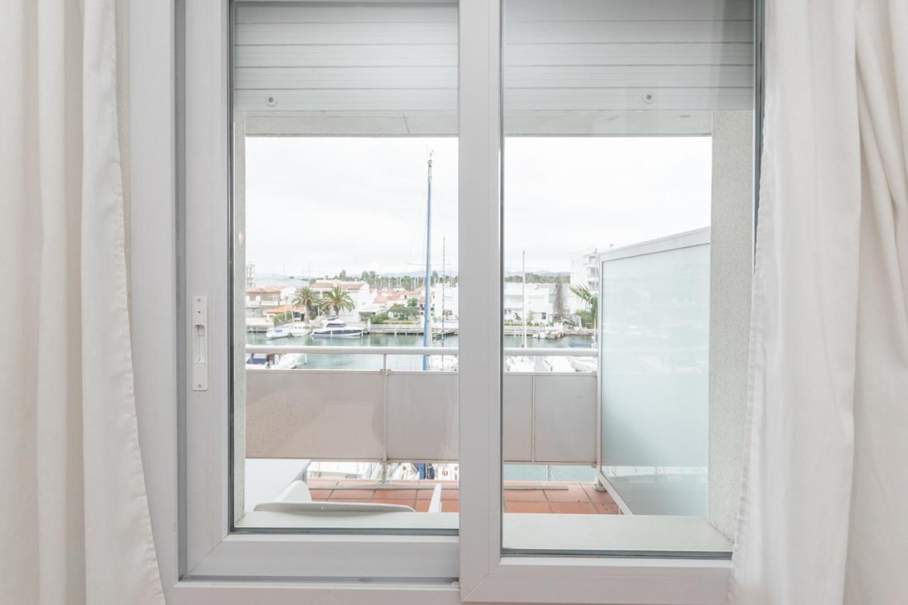 Apartamento Vista Canal Roses
