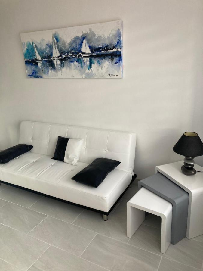 Tres Bel Entierement Renove Apartment Empuriabrava