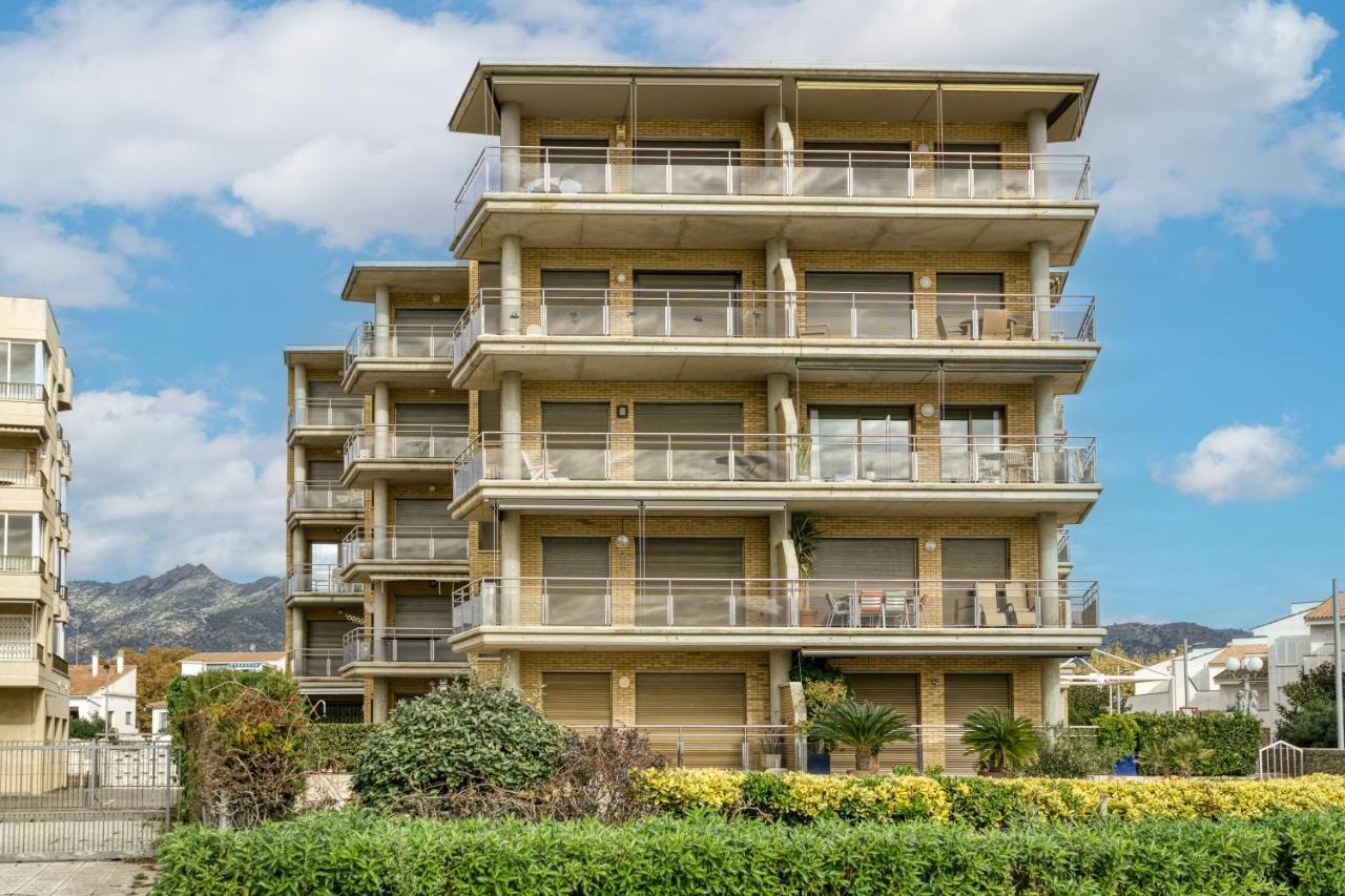 Apartamento Frontline Perfect For Family Rosas