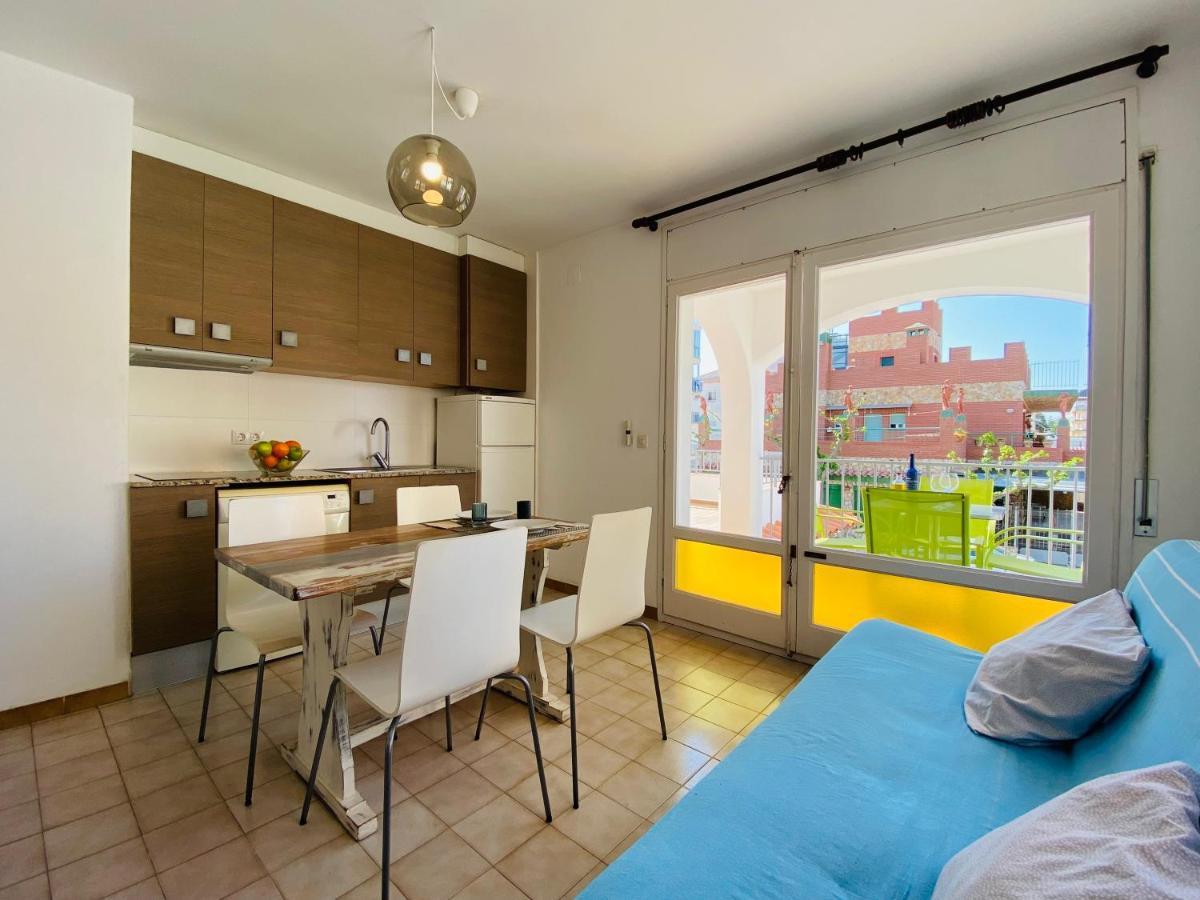 Aquarium Apartment