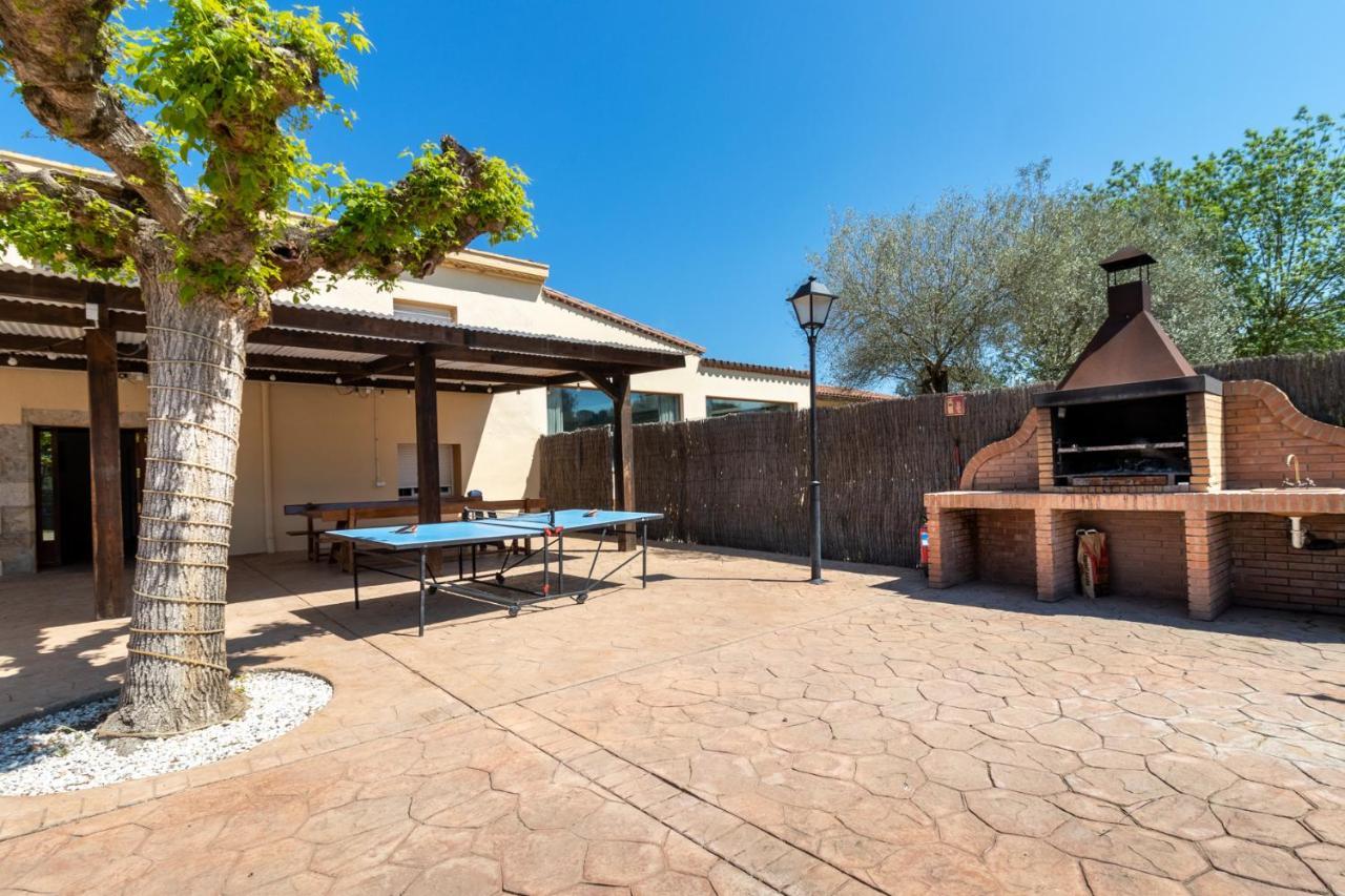 Сasa de vacaciones Buganto Amplia Casa Con Piscina Y Jardin Llambillas