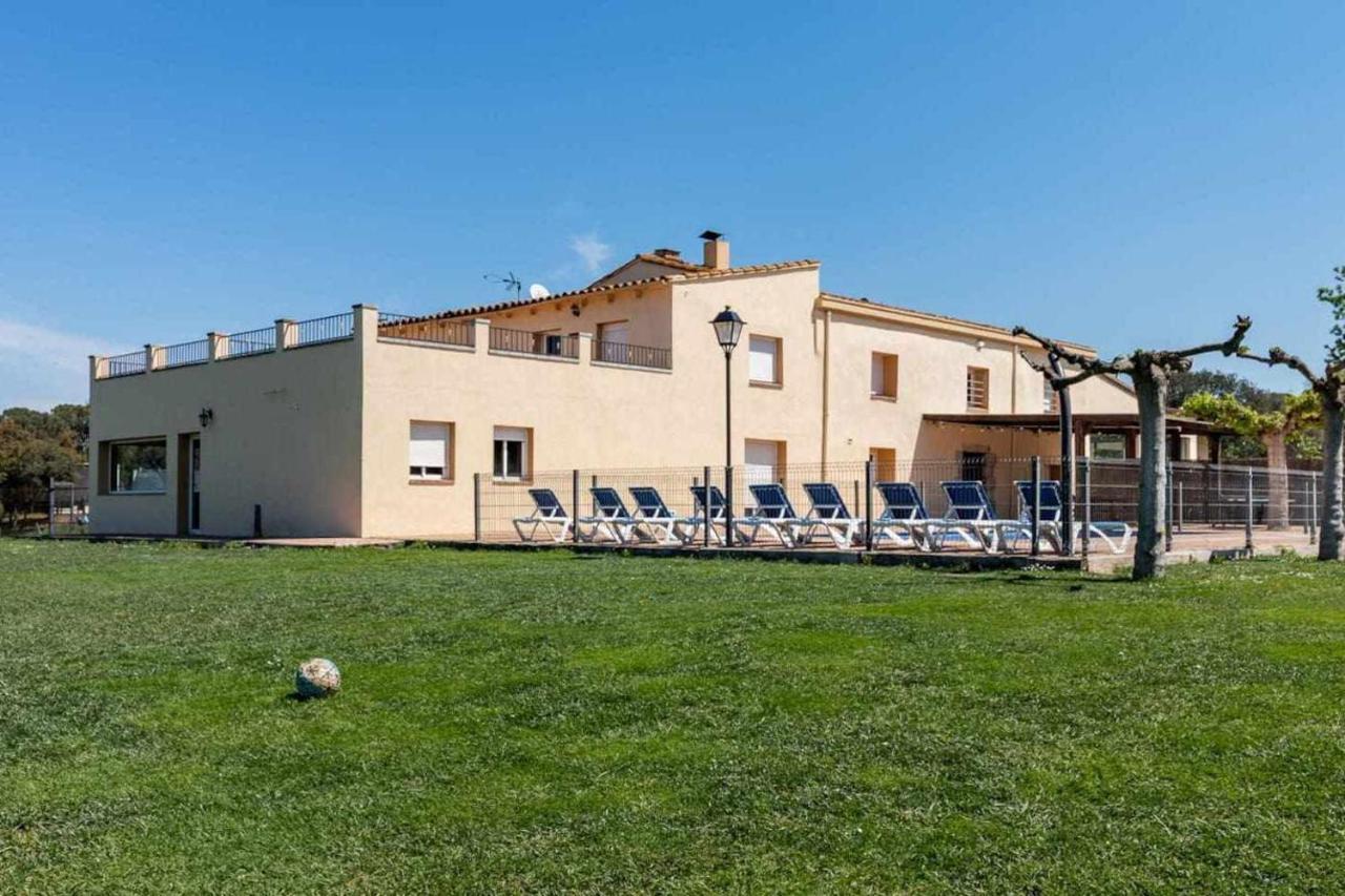 Buganto Amplia Casa Con Piscina Y Jardin Сasa de vacaciones Llambillas