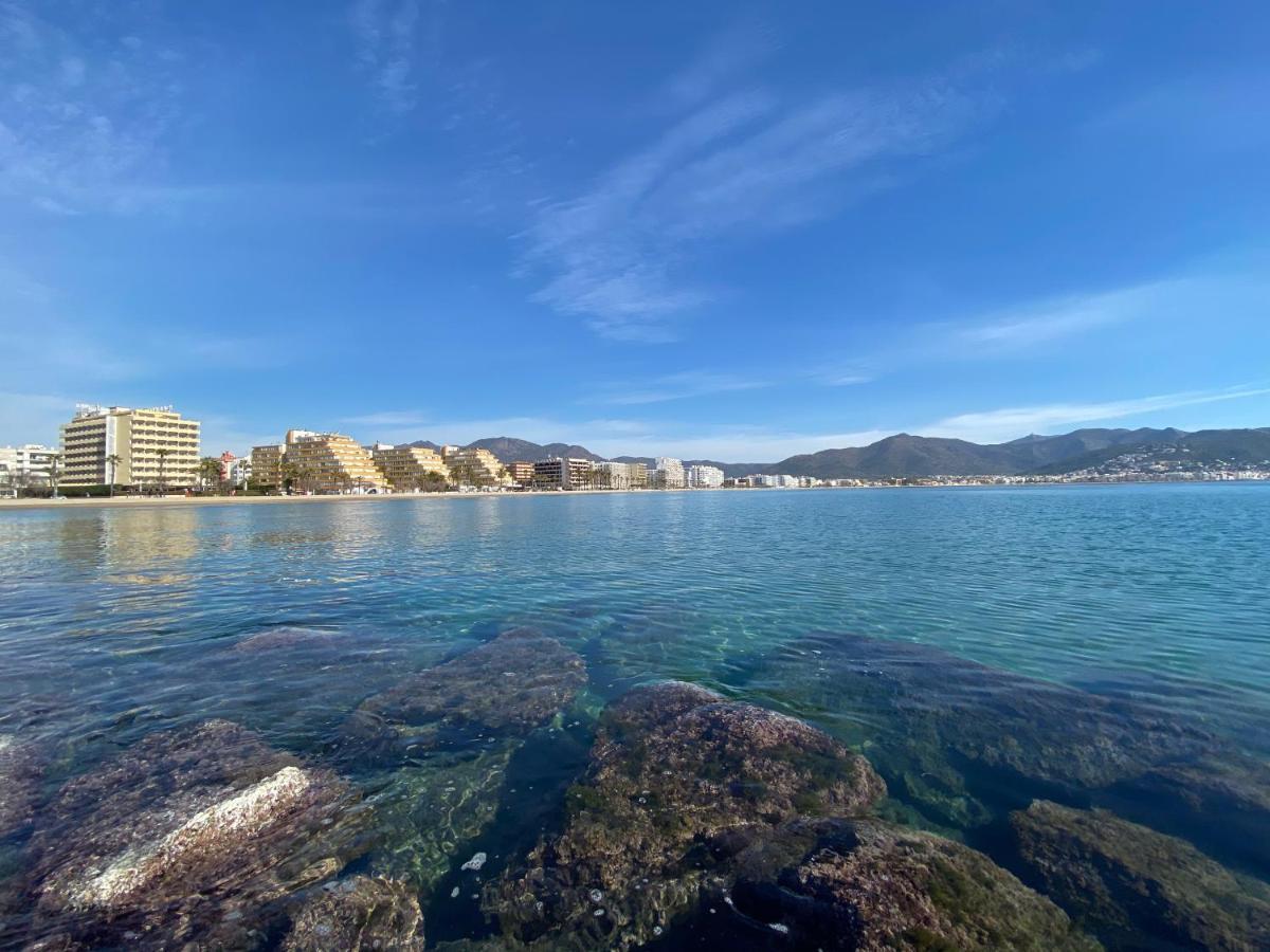 Aquarium. 150 Metros Playa. * Rosas