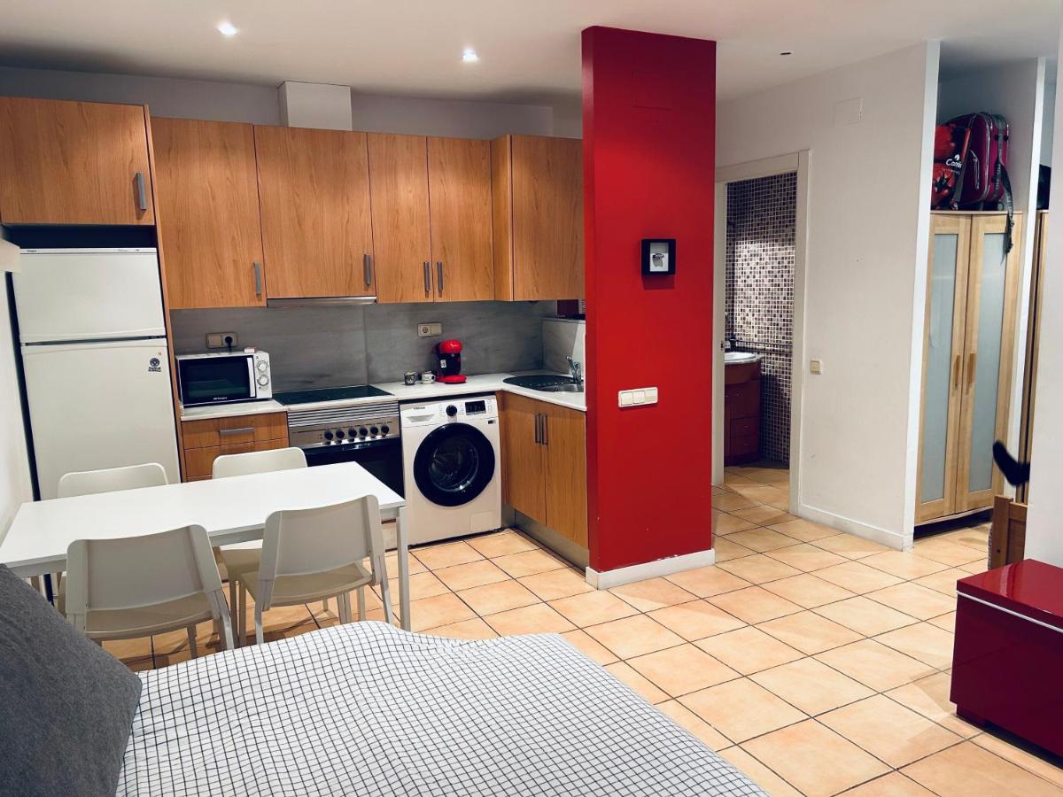 Centrico A 150 Metros De La Playa. Parking* Lloret de Mar