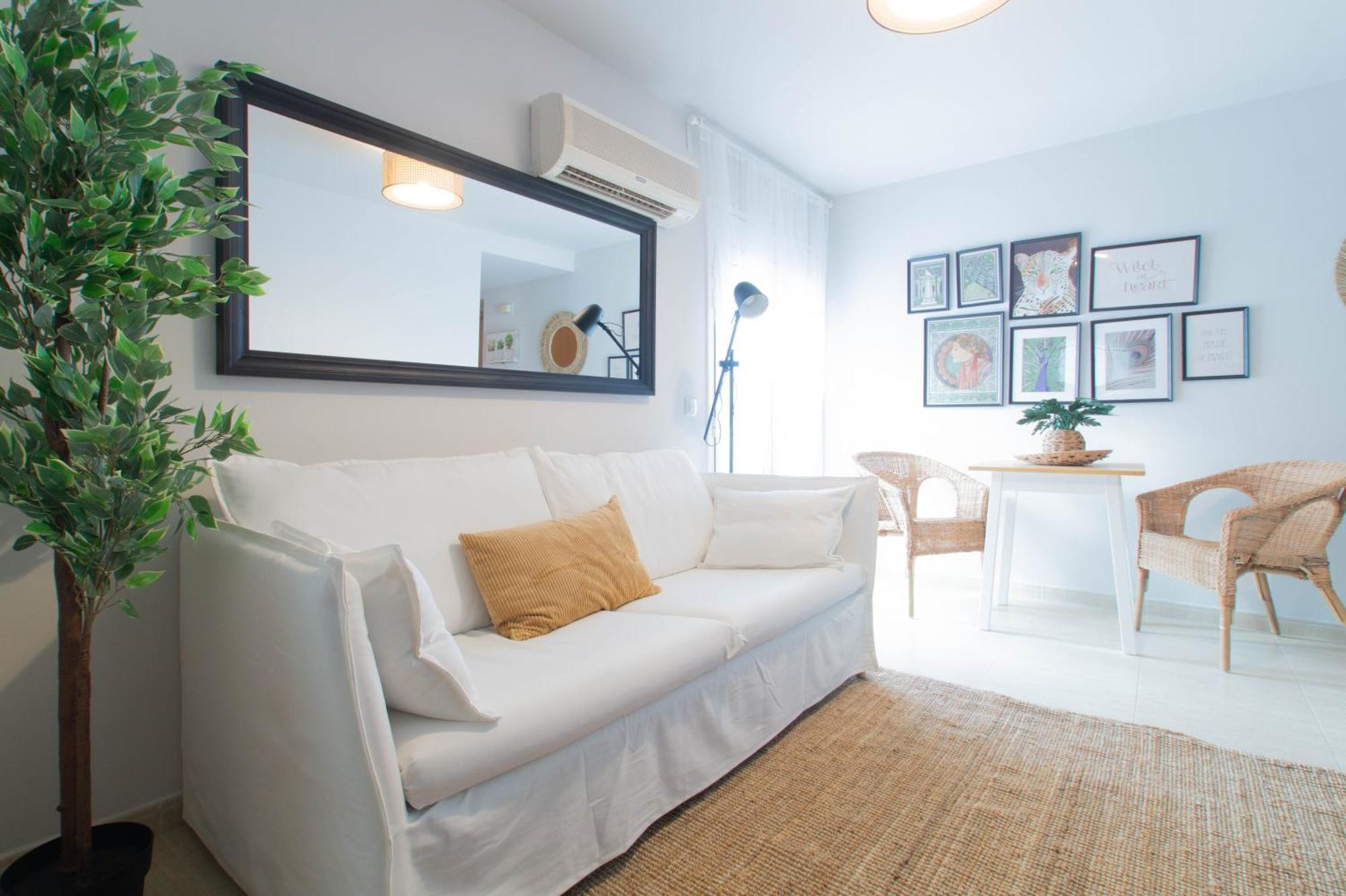 Apartment Budget 22 *