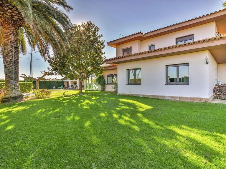 Magnolia Mas Palol, Casa Con Piscina Y Barbacoa A 5min De La Playa Chalet Viladamat