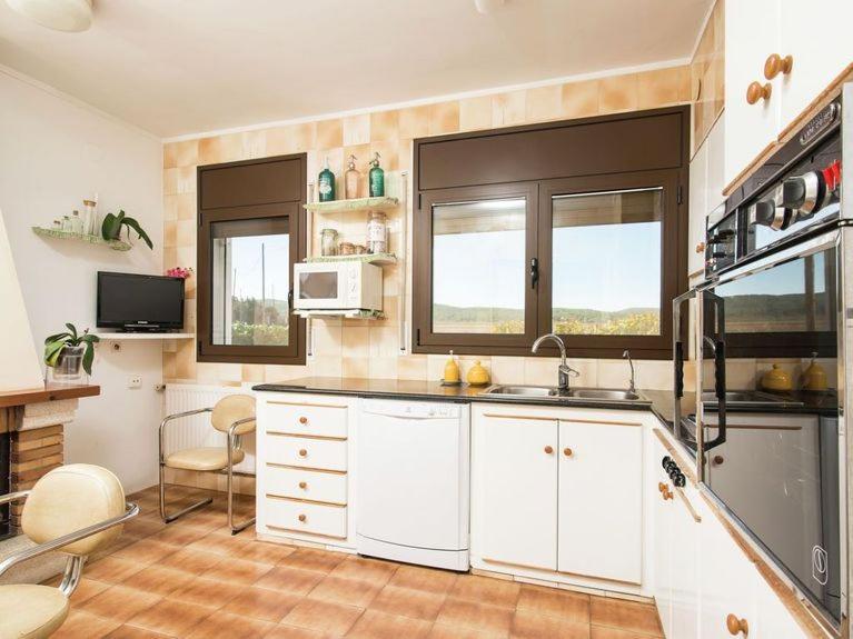 Chalet Magnolia Mas Palol, Casa Con Piscina Y Barbacoa A 5min De La Playa