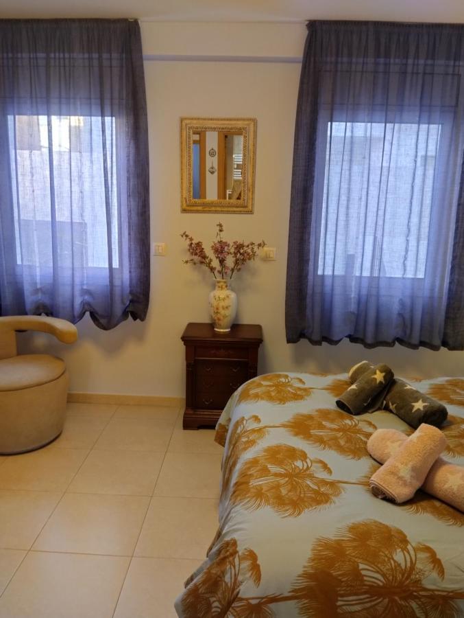 Costa Brava-palamos: Triplex Near To The Apartamento