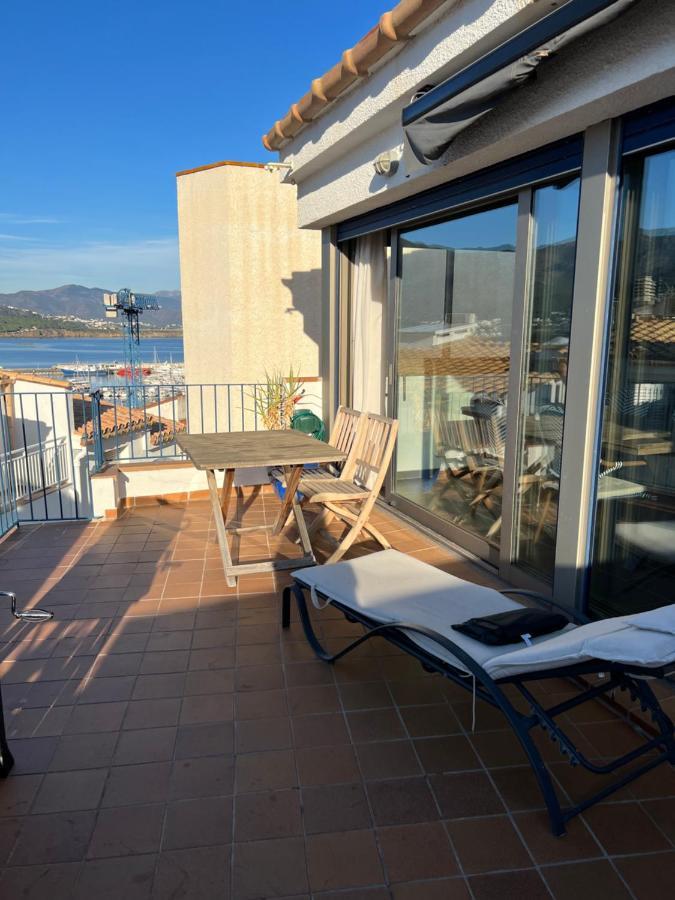 Big Family House In The Center Of El Port De La Selva