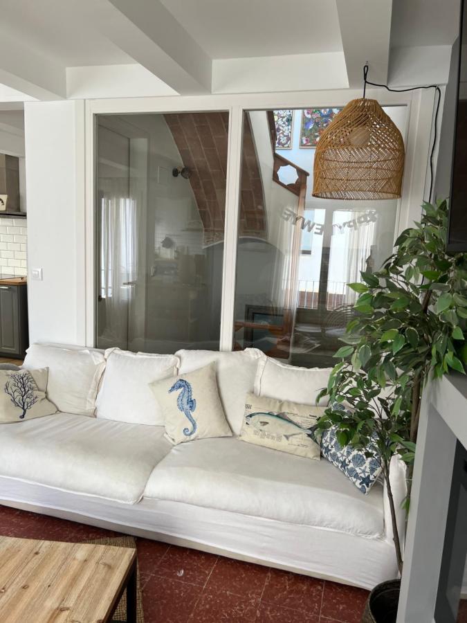 Big Family House In The Center Of El Port De La Selva