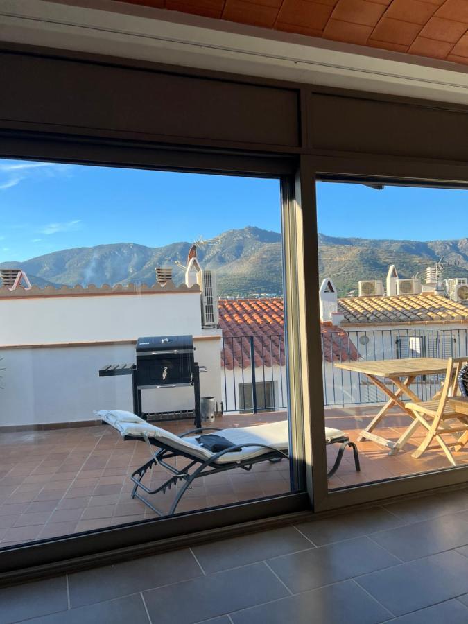 Big Family House In The Center Of * El Port De La Selva