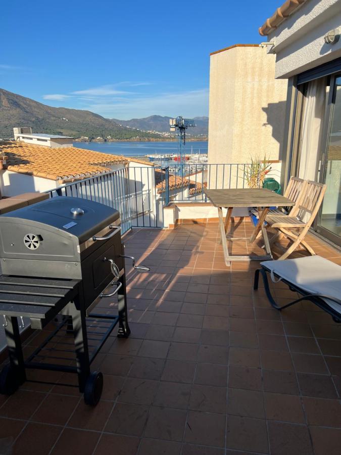 Big Family House In The Center Of * El Port De La Selva
