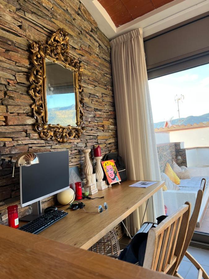 Big Family House In The Center Of Apartamento El Port De La Selva