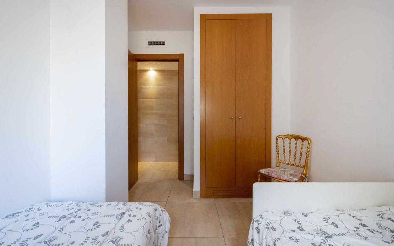 Voramar A 50 Metros Playa Parking Wifi Y Aacc Apartment